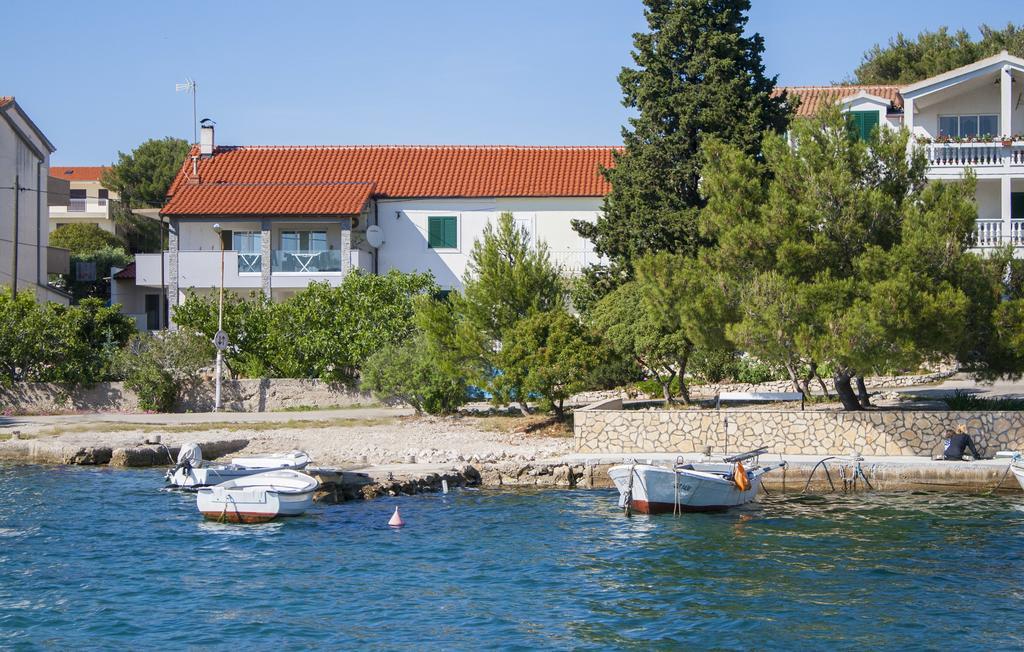 Apartments Alisa Brodarica  Buitenkant foto